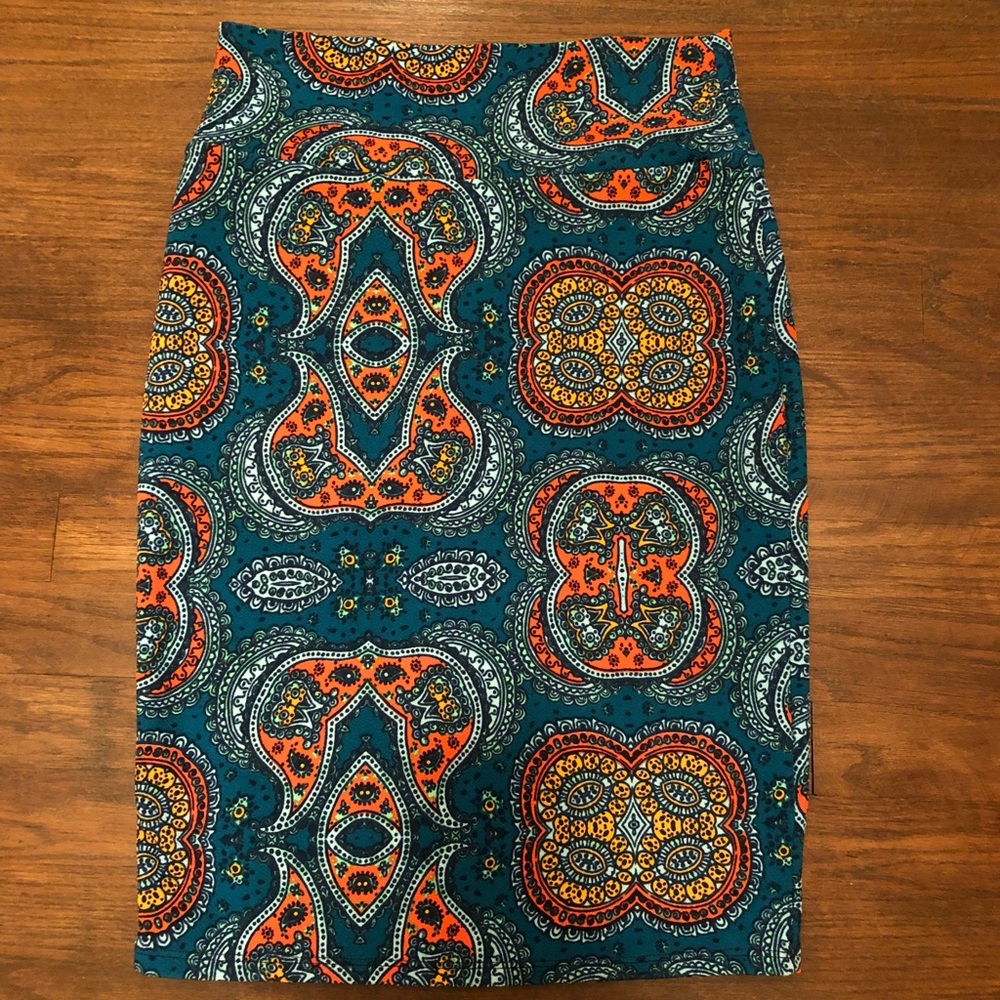 Lularoe Cassie skirt